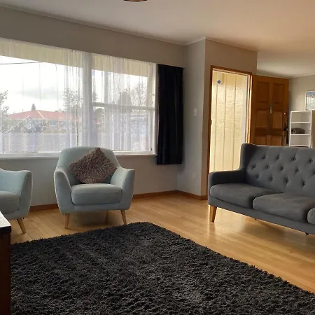 3 Bedroom House Rotorua Fully Fenced & Secure